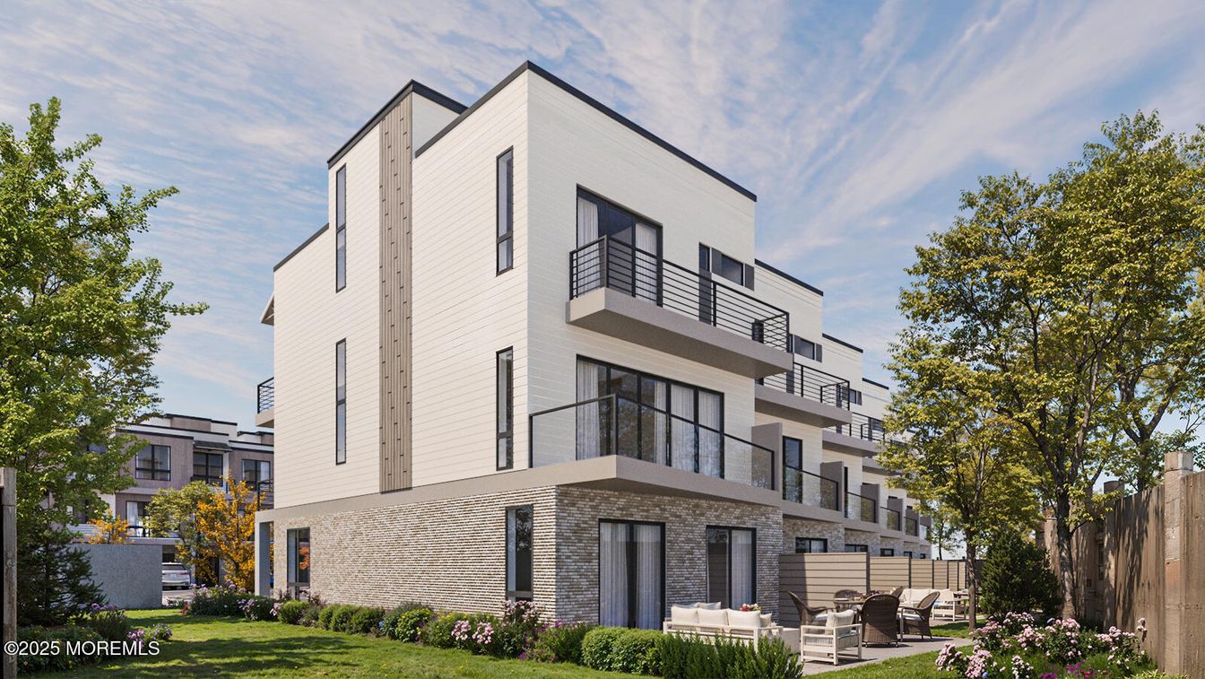 Exterior, Facade, Brick Facade, Modern