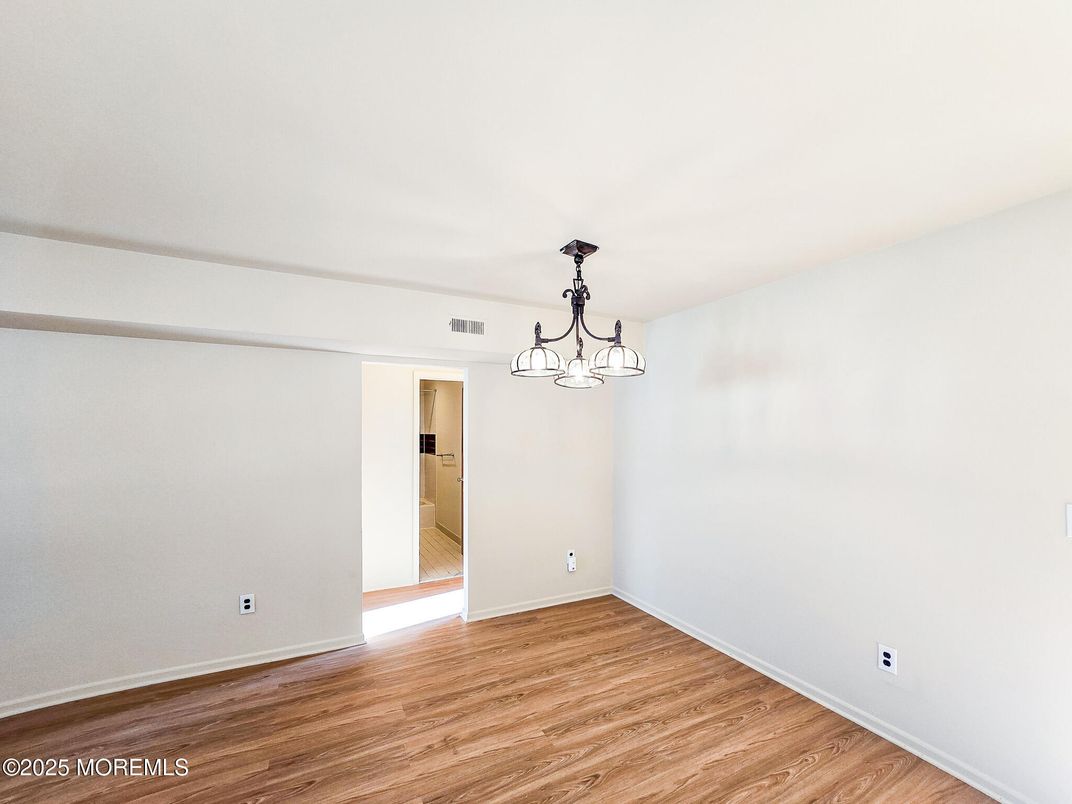 Chandelier, Empty room, Interior, Wood Texture Flooring