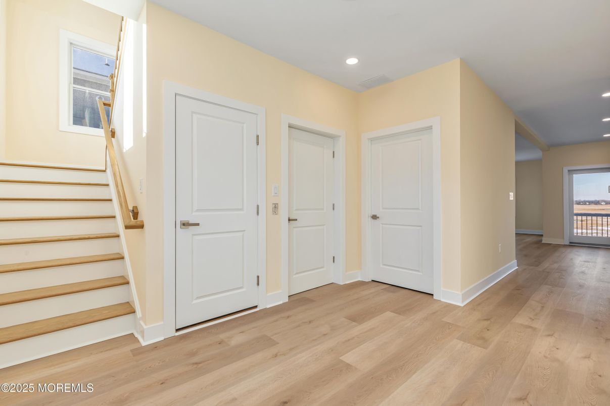 Interior, Recessed Lighting, Wood Texture Flooring