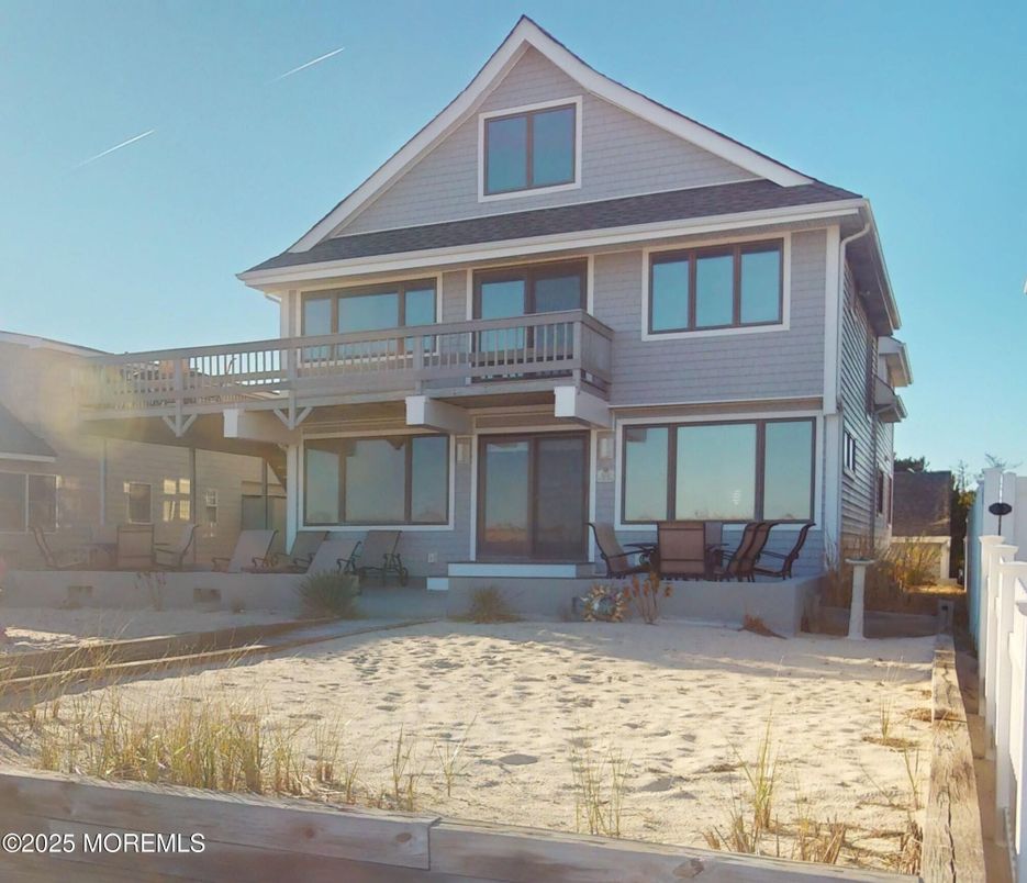 Exterior, Facade, American Craftsman