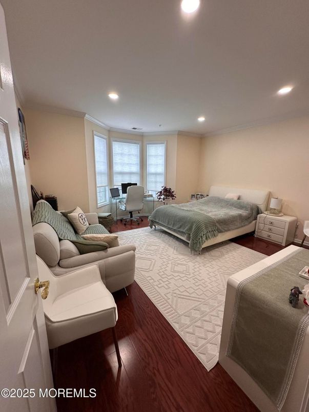 Bedroom, Home Office, Interior, Recessed Lighting, Wood Texture Flooring