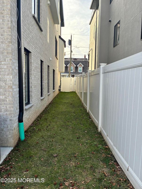 DE Listing image placeholder