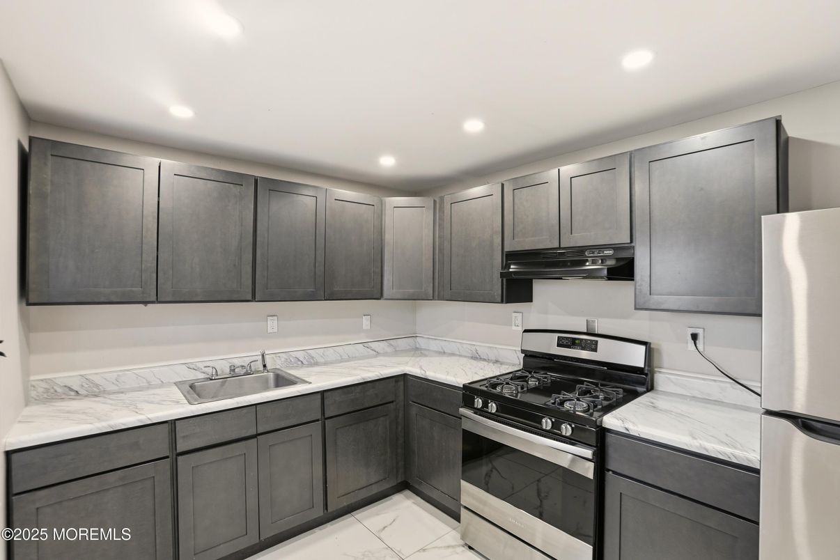 Interior, Kitchen, Marble, Recessed Lighting