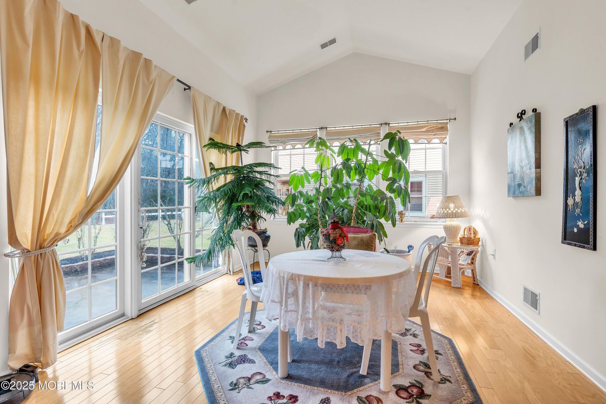 Dining room, Interior, Wood Texture Flooring