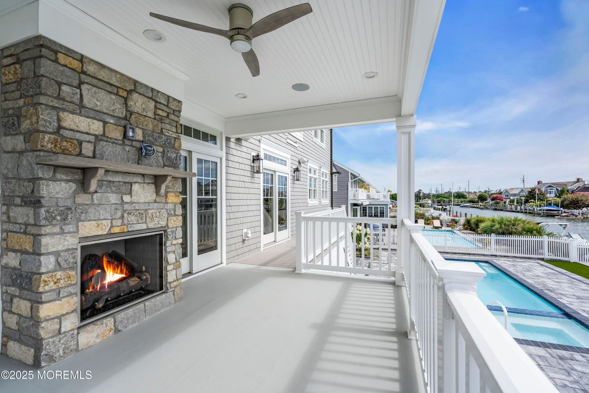 Exterior, Fireplace, Pool, Water