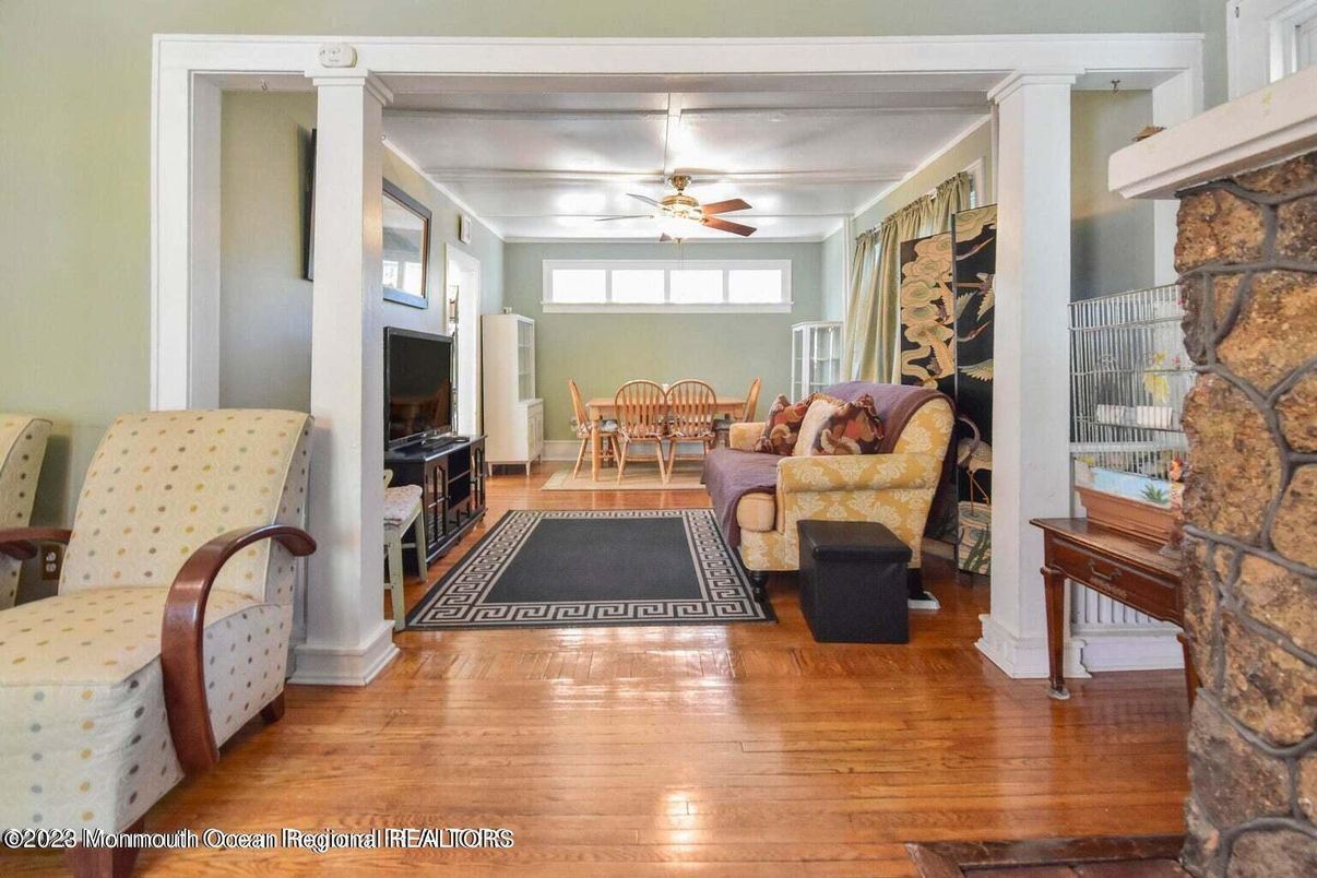 DE Listing image placeholder