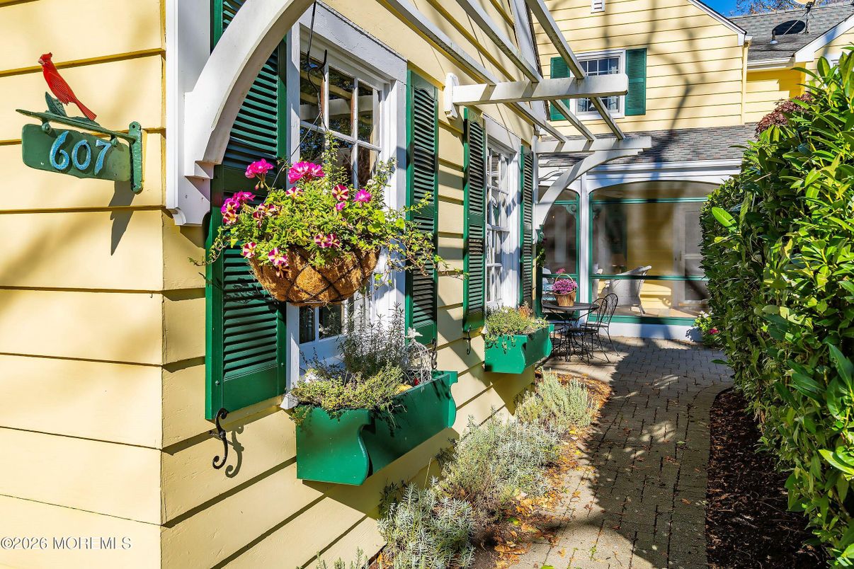 DE Listing image placeholder