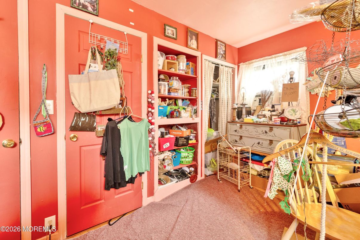 Interior, Walk-in Closets