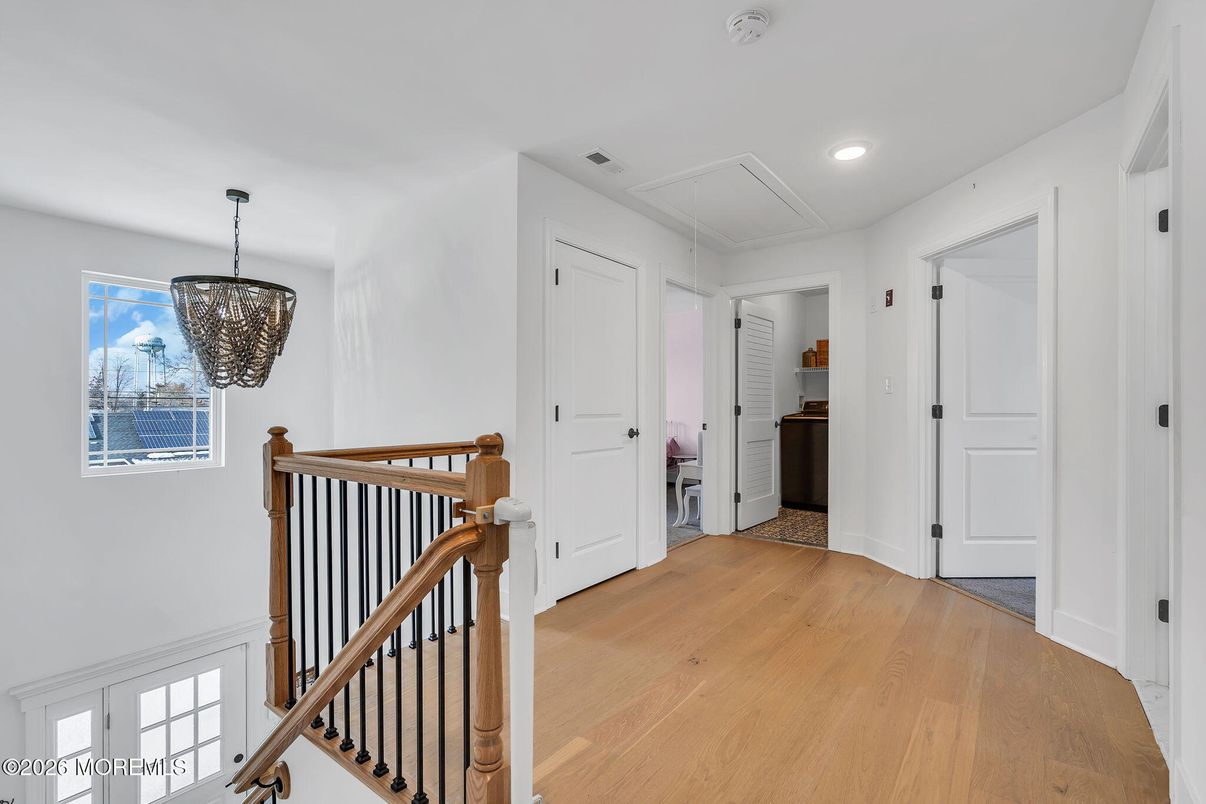Interior, Pendant Lights, Recessed Lighting, Wood Texture Flooring