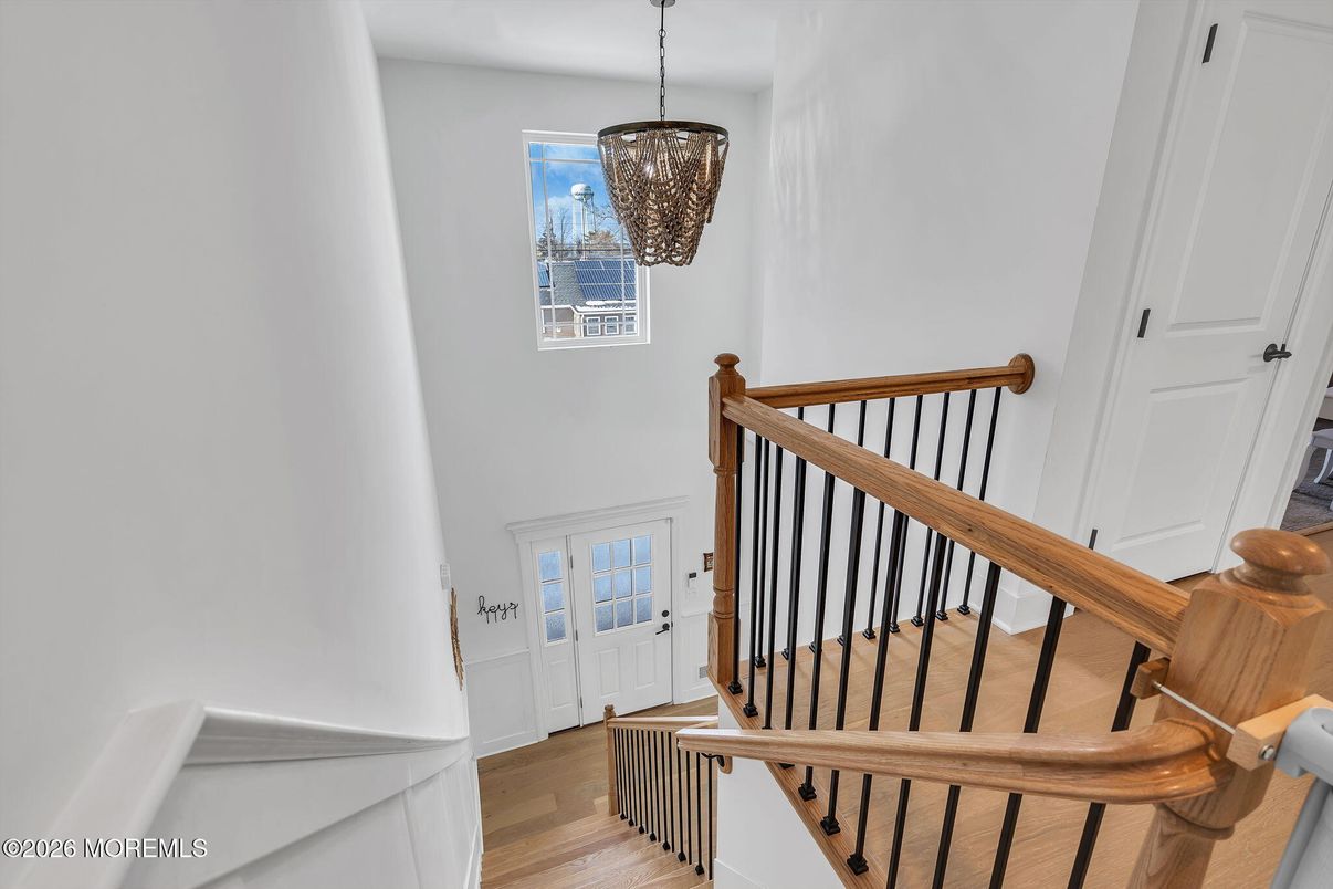 Interior, Pendant Lights, Wood Texture Flooring