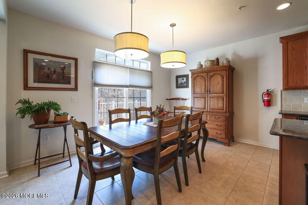 Dining room, Interior, Pendant Lights, Recessed Lighting