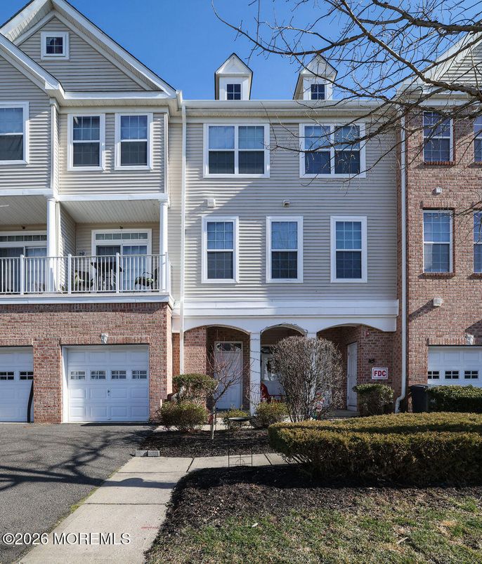 Attached, Exterior, Facade, Brick Facade, Rowhouse