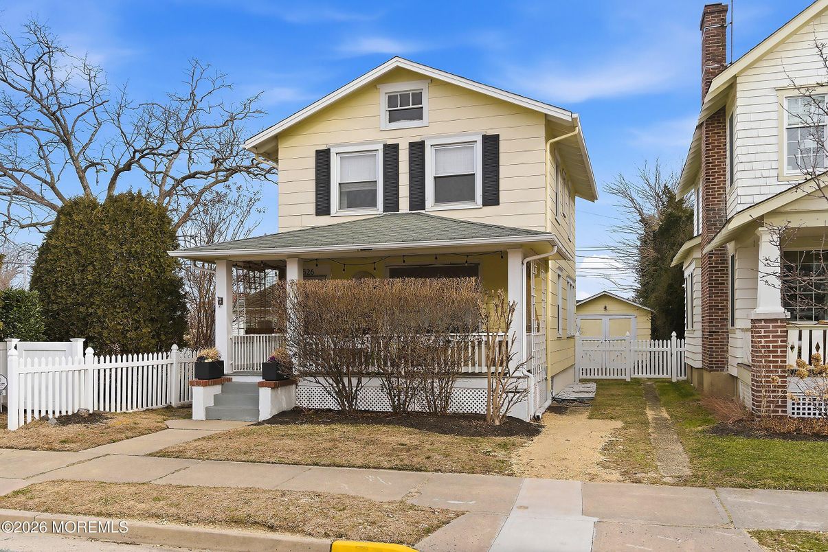 Detached Garage, Exterior, Facade, Queen Anne Victorian