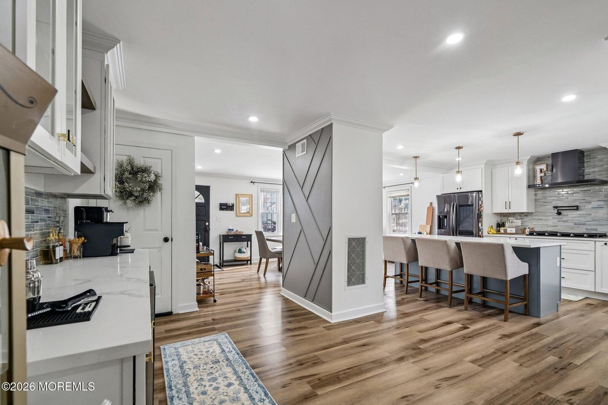 Interior, Kitchen, Pendant Lights, Recessed Lighting, Wood Texture Flooring