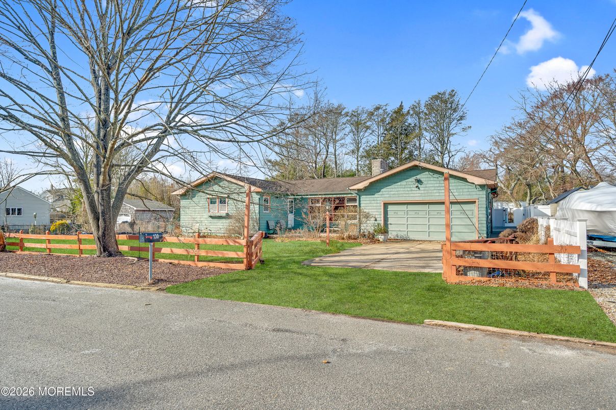 Backyard, Detached Garage, Exterior