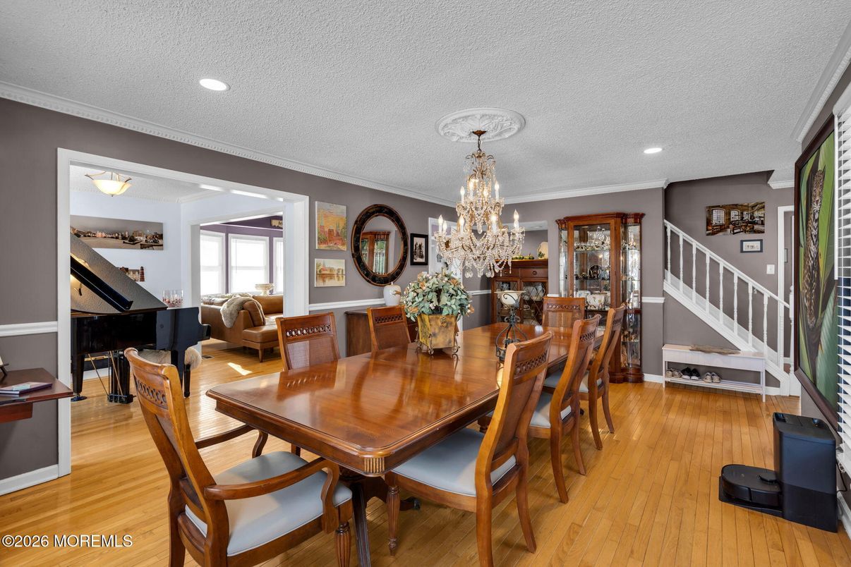 Chandelier, Dining room, Interior, Piano, Recessed Lighting, Wood Texture Flooring