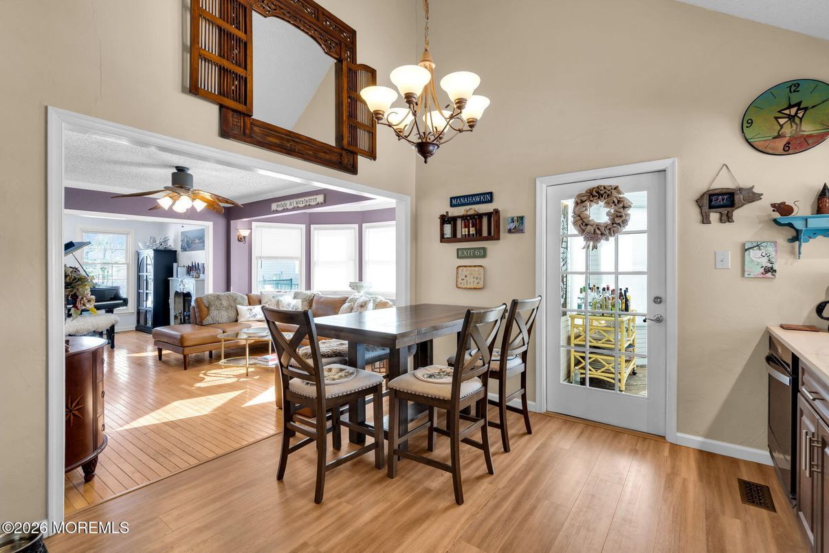 Chandelier, Dining room, Interior, Living room, Wood Texture Flooring