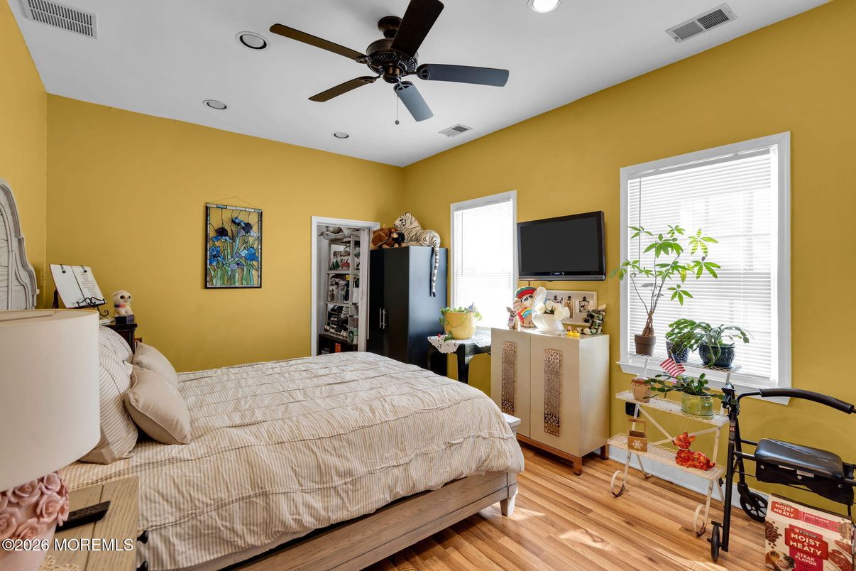 Bedroom, Interior, Recessed Lighting, Wood Texture Flooring