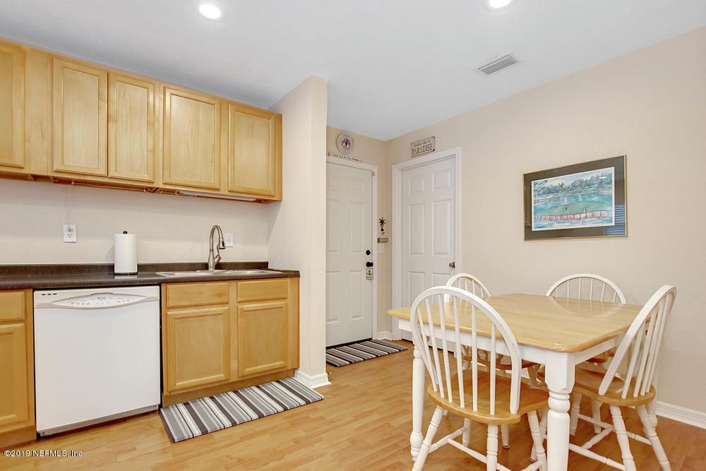 Dining room, Interior, Kitchen, Recessed Lighting, Wood Texture Flooring
