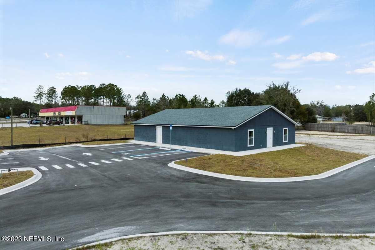 Backyard, Detached Garage, Exterior