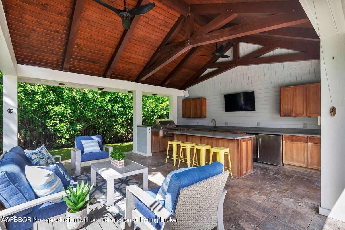 Exterior, Outdoor Kitchen, Wooden Ceilings