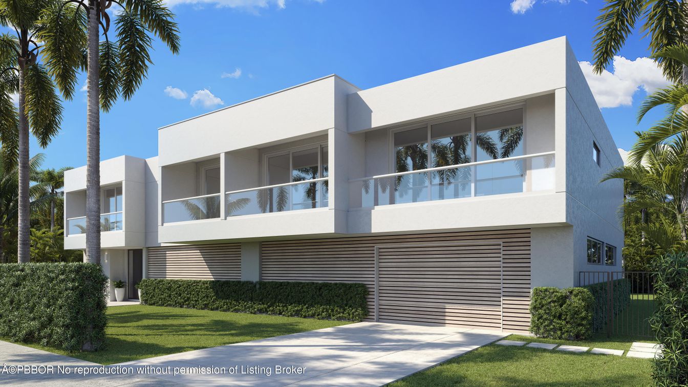 Exterior, Facade, Modern