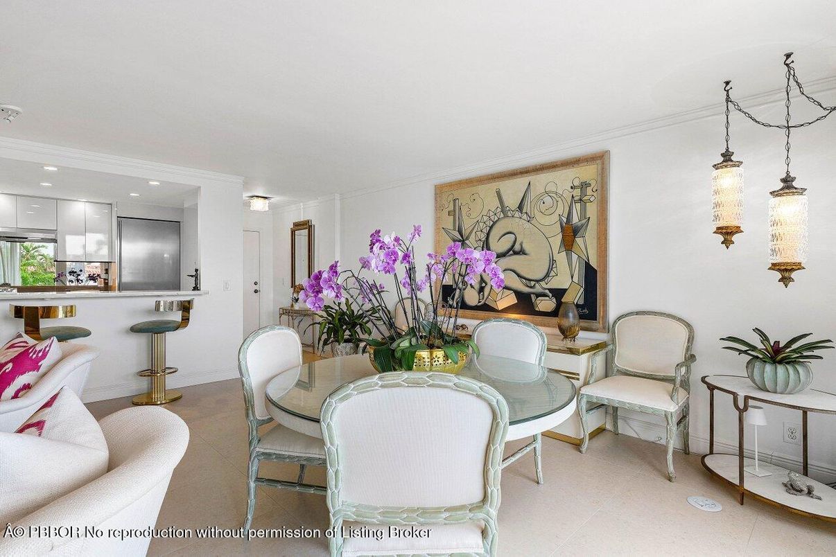 Dining room, Interior, Kitchen, Pendant Lights, Recessed Lighting