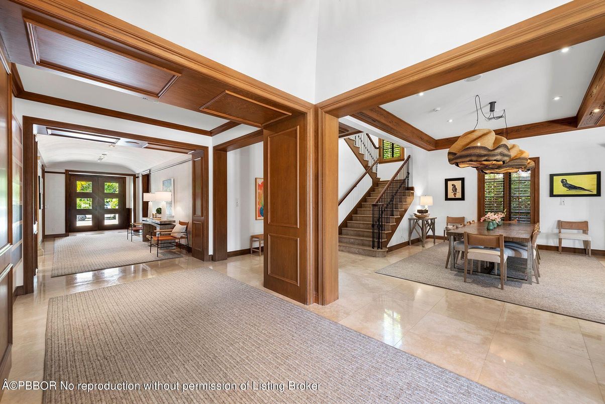 Dining room, Interior, Recessed Lighting, Wooden Beams
