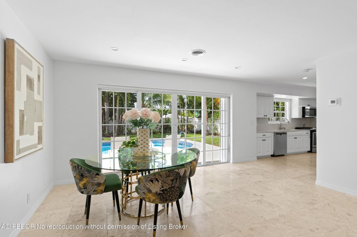 Dining room, Interior, Kitchen, Recessed Lighting