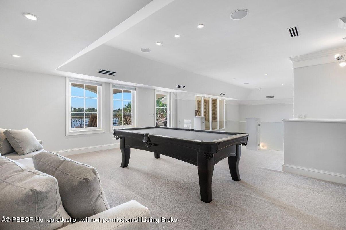 Billiard Table, Game Room, Interior, Recessed Lighting