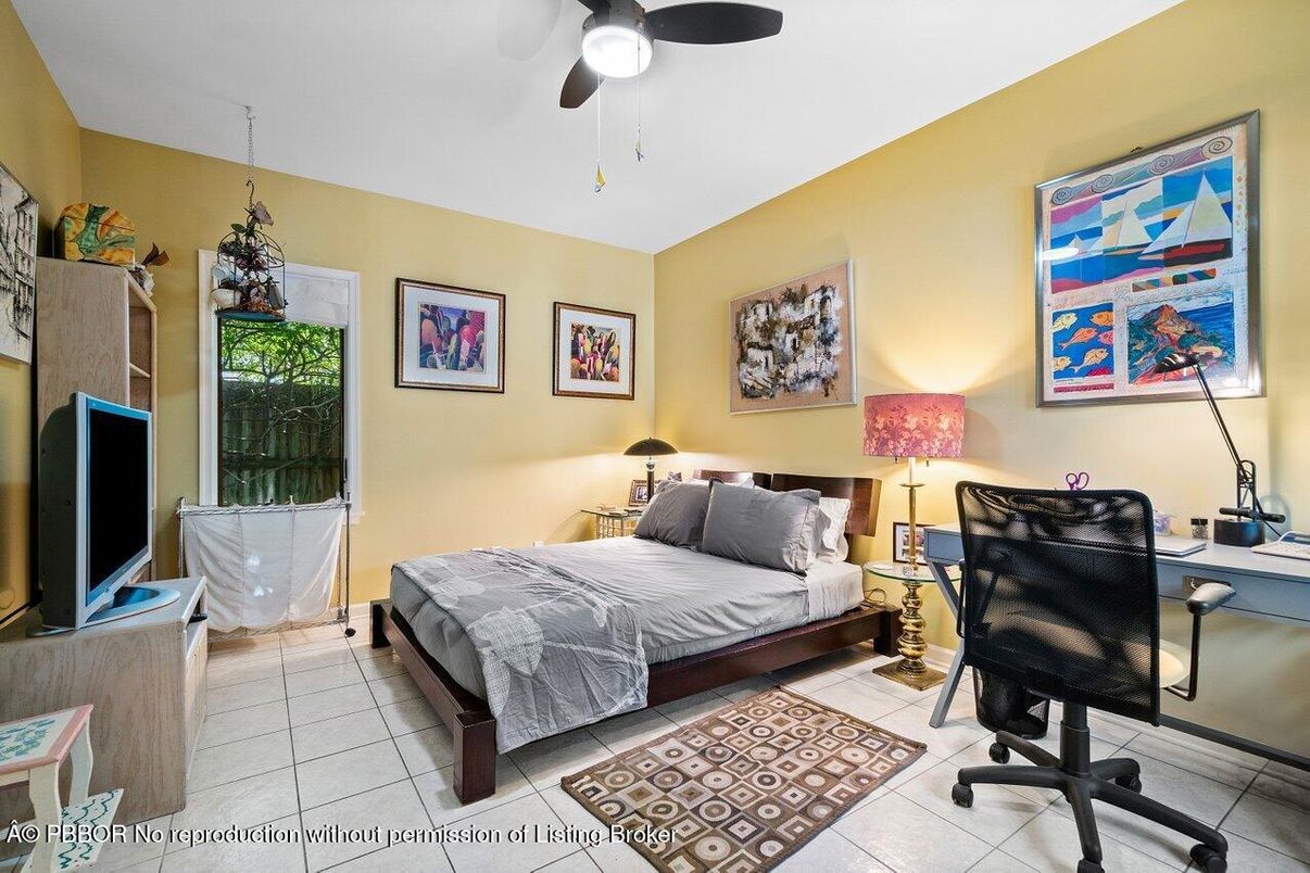 Bedroom, Interior, Pendant Lights