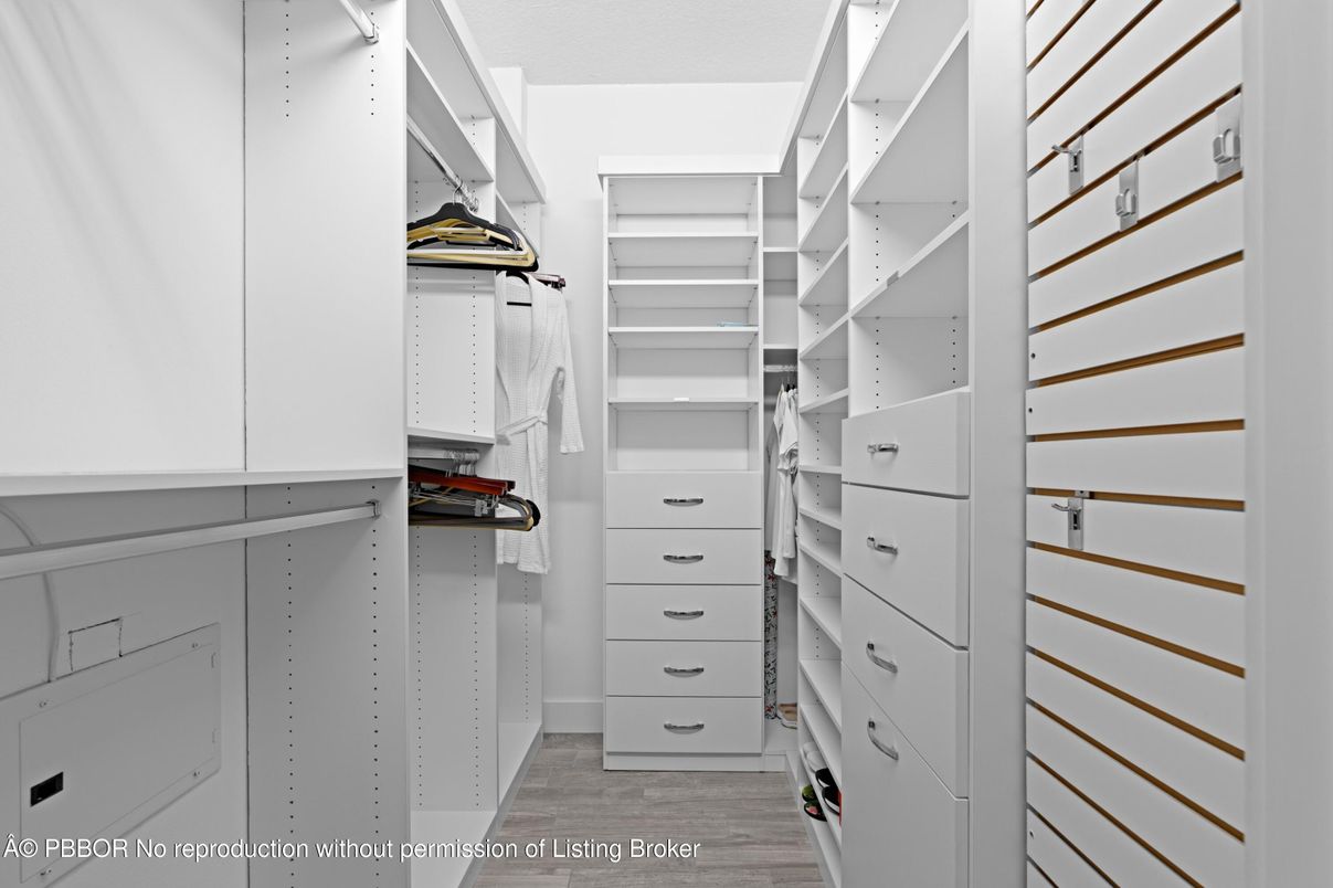 Interior, Walk-in Closets