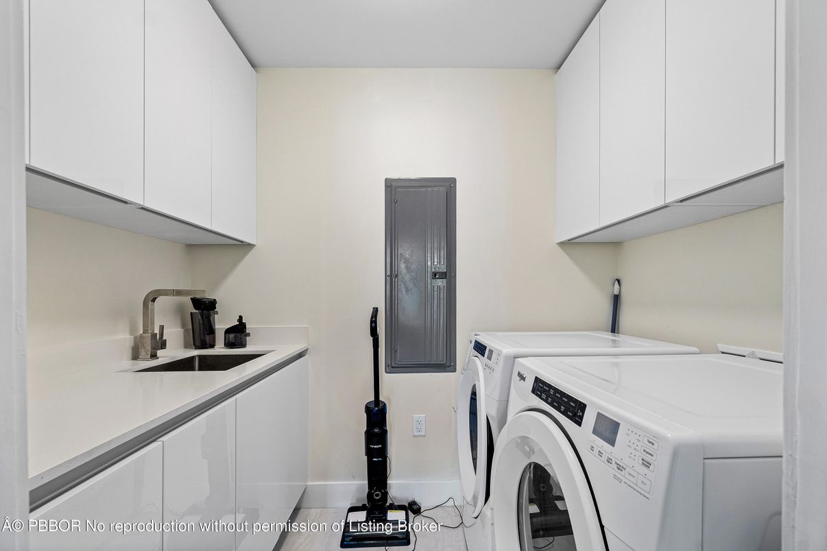 Interior, Washer