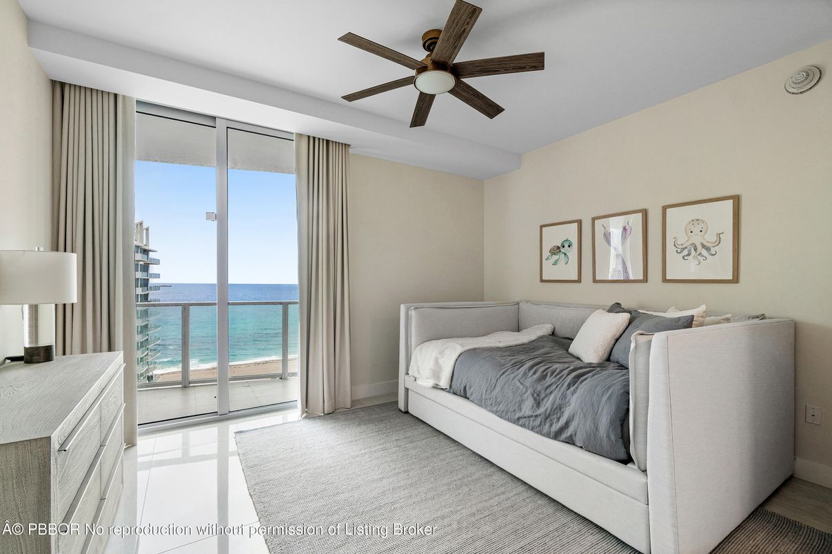Bedroom, Interior, Water