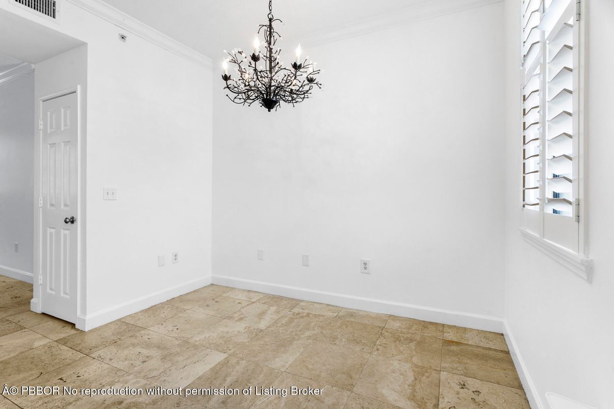 Chandelier, Empty room, Interior
