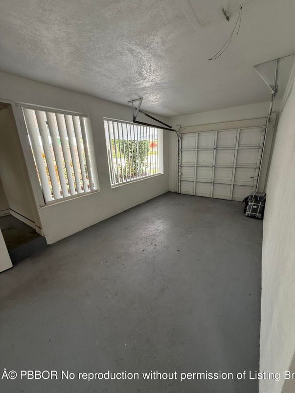 Garage, Interior
