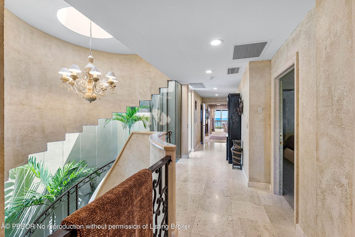 Chandelier, Interior, Recessed Lighting