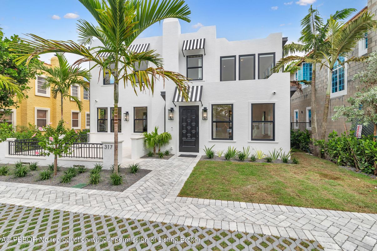 Backyard, Exterior, Facade, Spanish Mediterranean