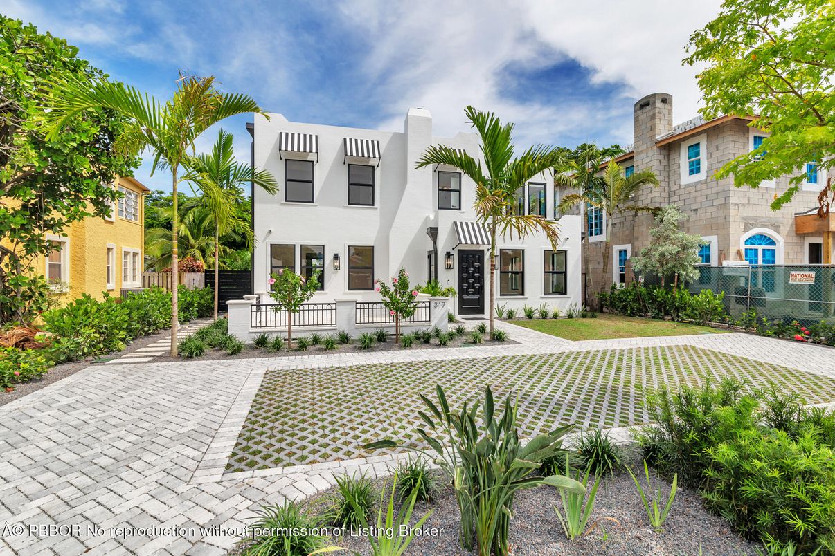 Backyard, Exterior, Facade, Spanish Mediterranean