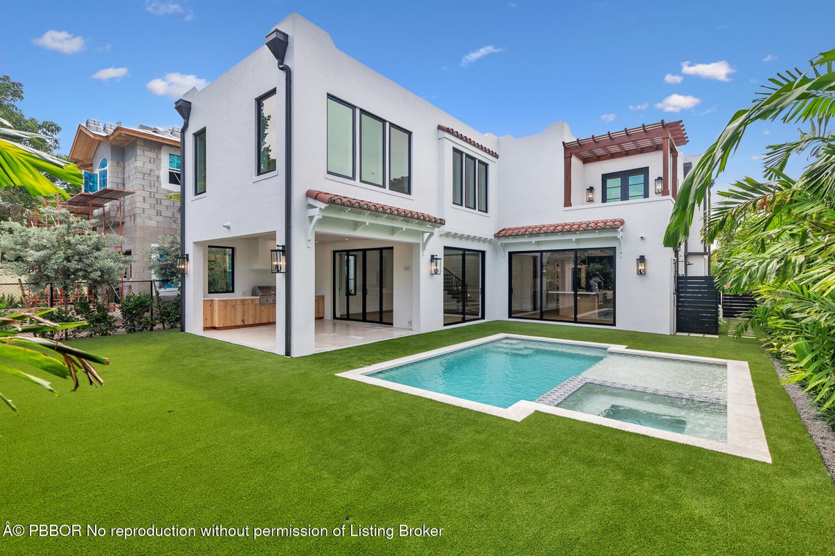 Backyard, Exterior, Pool