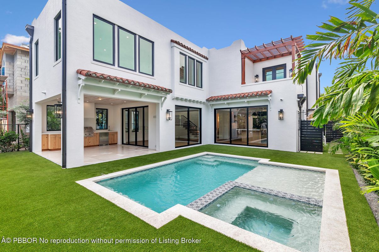 Backyard, Exterior, Pool