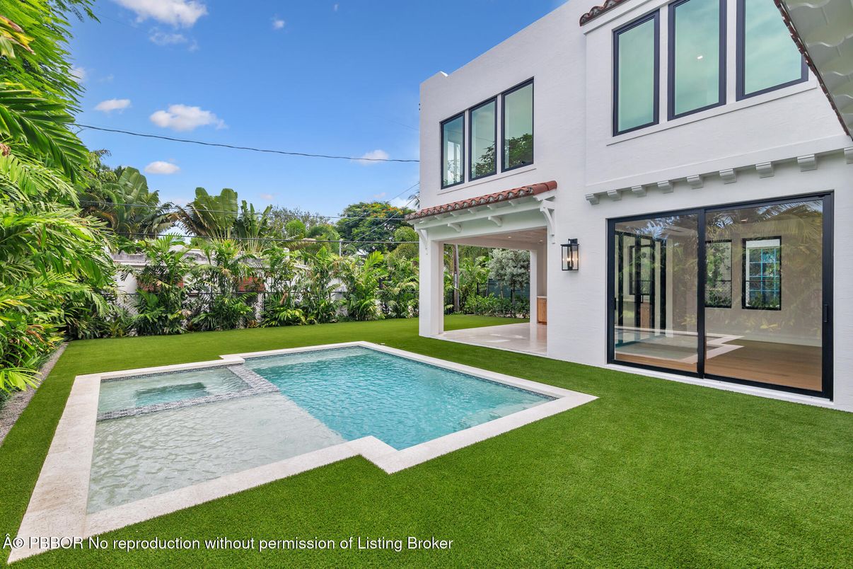 Backyard, Exterior, Pool
