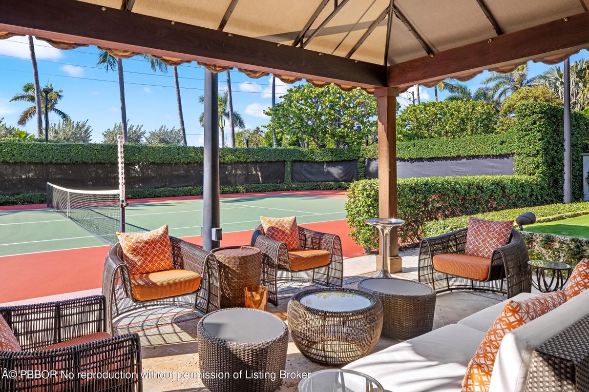 Exterior, Tennis Courts