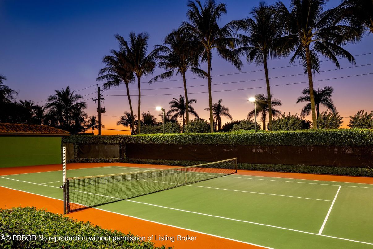 Exterior, Tennis Courts