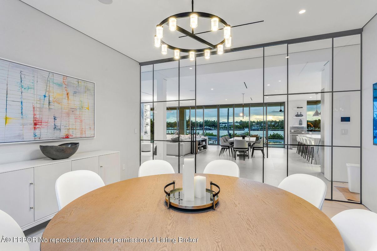 Dining room, Interior, Pendant Lights, Recessed Lighting, Water