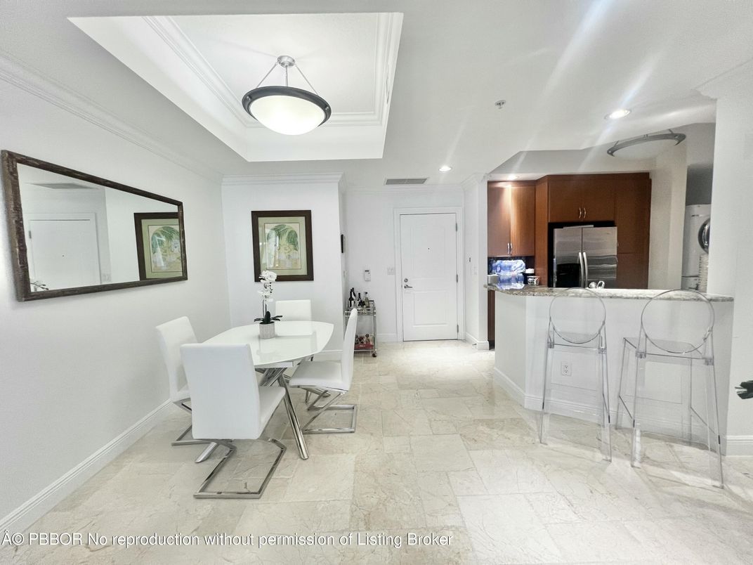 Dining room, Interior, Kitchen, Marble, Recessed Lighting, Stainless Steel Appliances