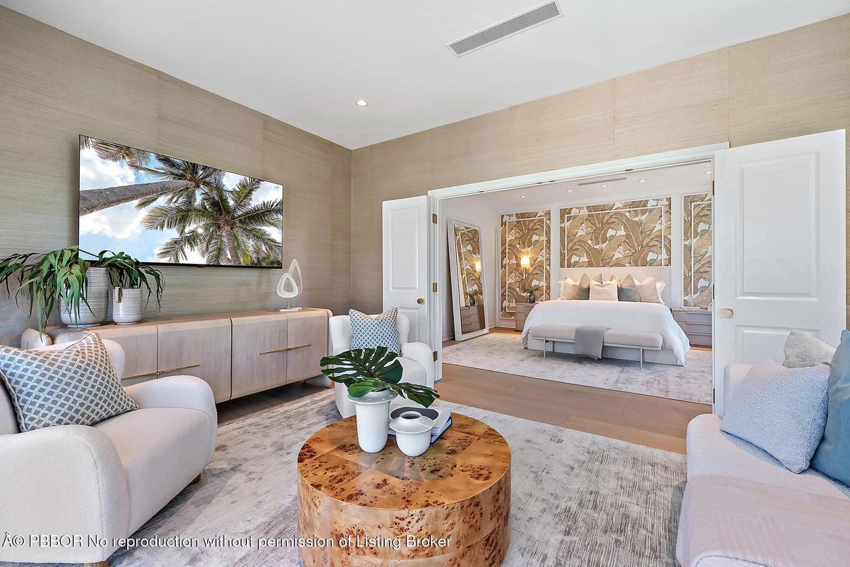 Bedroom, Interior, Living room, Recessed Lighting, Wood Texture Flooring