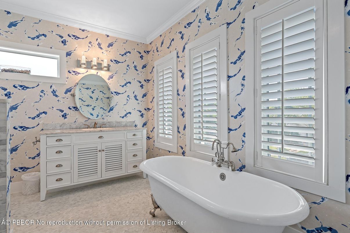 Bathroom, Free Standing Baths, Interior