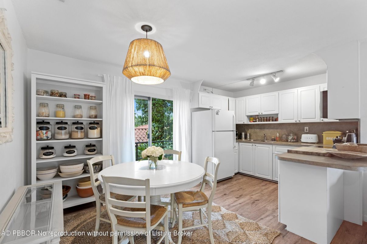 Dining room, Interior, Kitchen, Pendant Lights, Wood Texture Flooring
