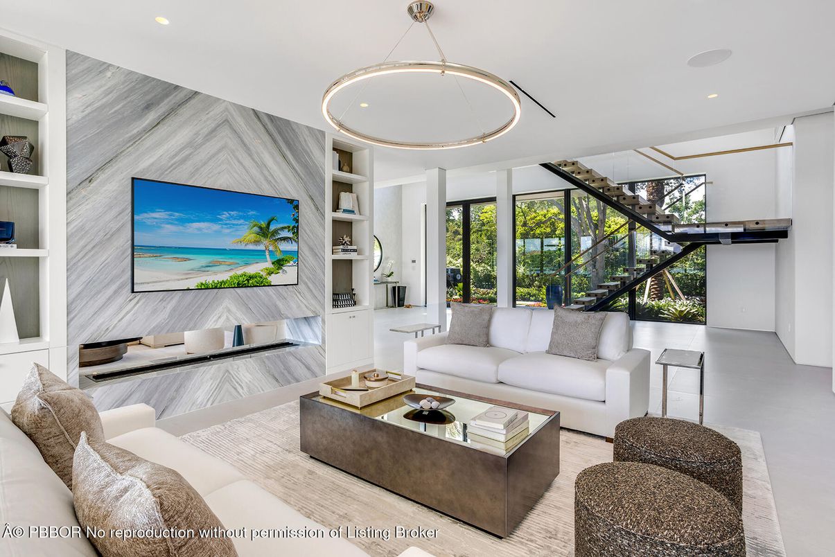 Interior, Living room, Pendant Lights, Recessed Lighting